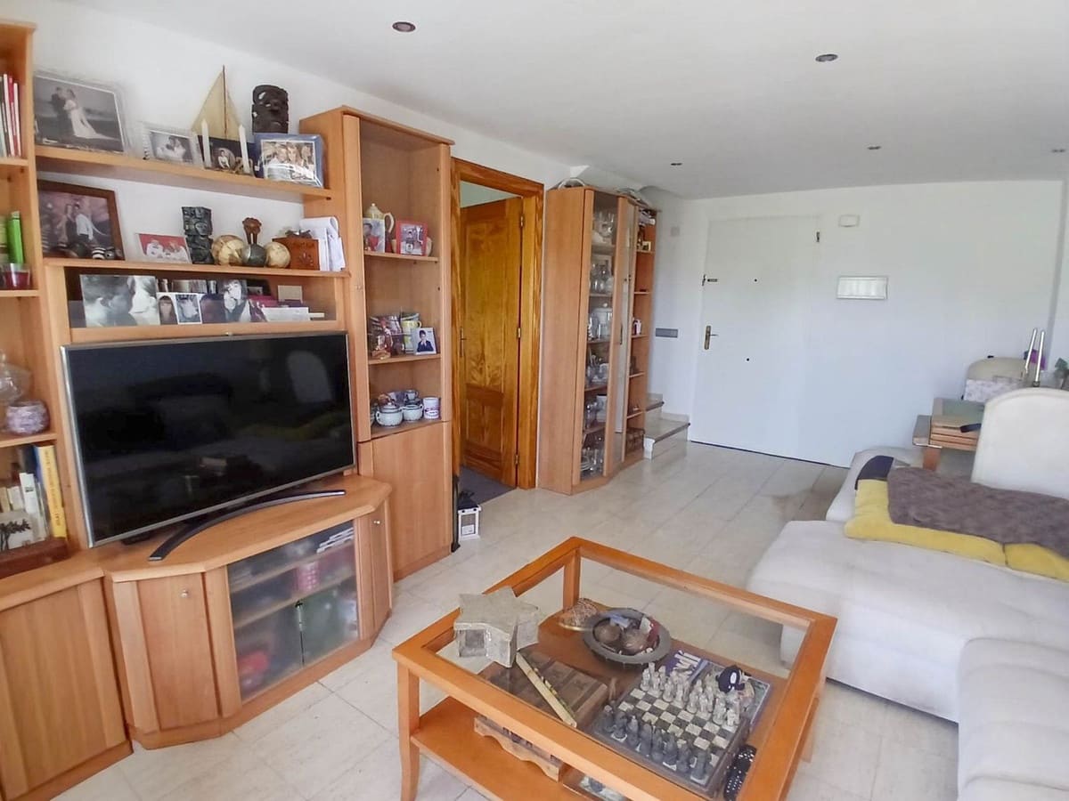 3 soverom Leilighet til salgs i Estepona - € 300 000 (Ref: 9312673)