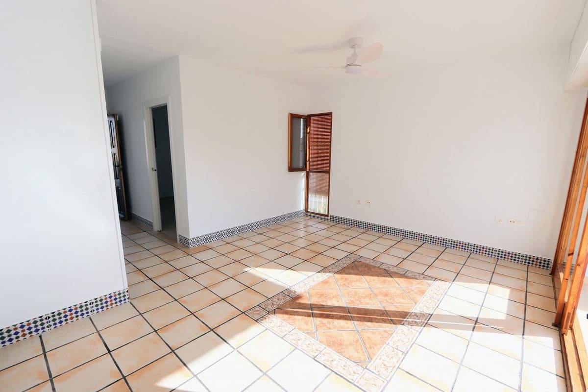 Apartamento de 1 habitación en Villamartin en venta - 92.000 € (Ref: 9317718)