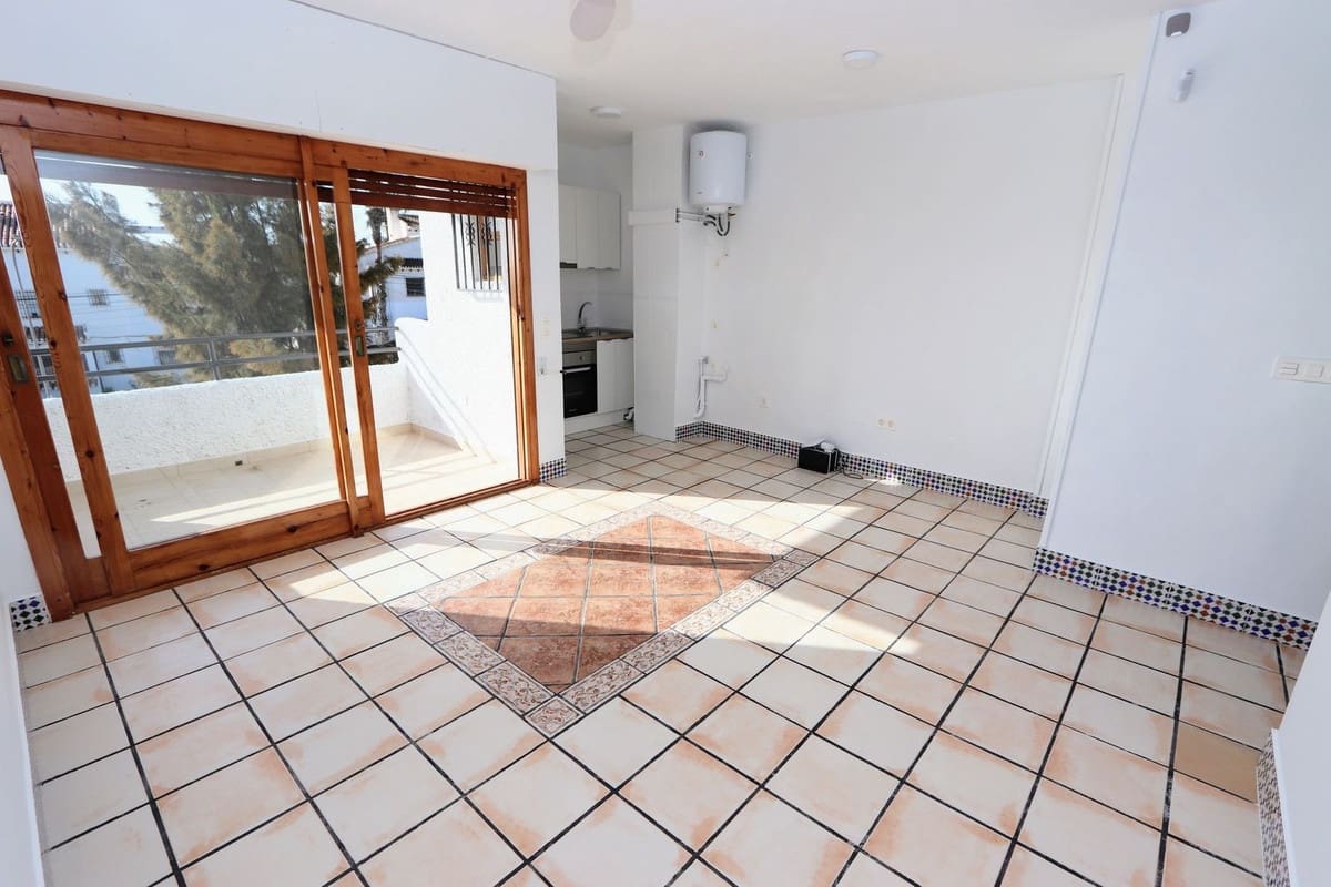 Apartamento de 1 habitación en Villamartin en venta - 92.000 € (Ref: 9317718)