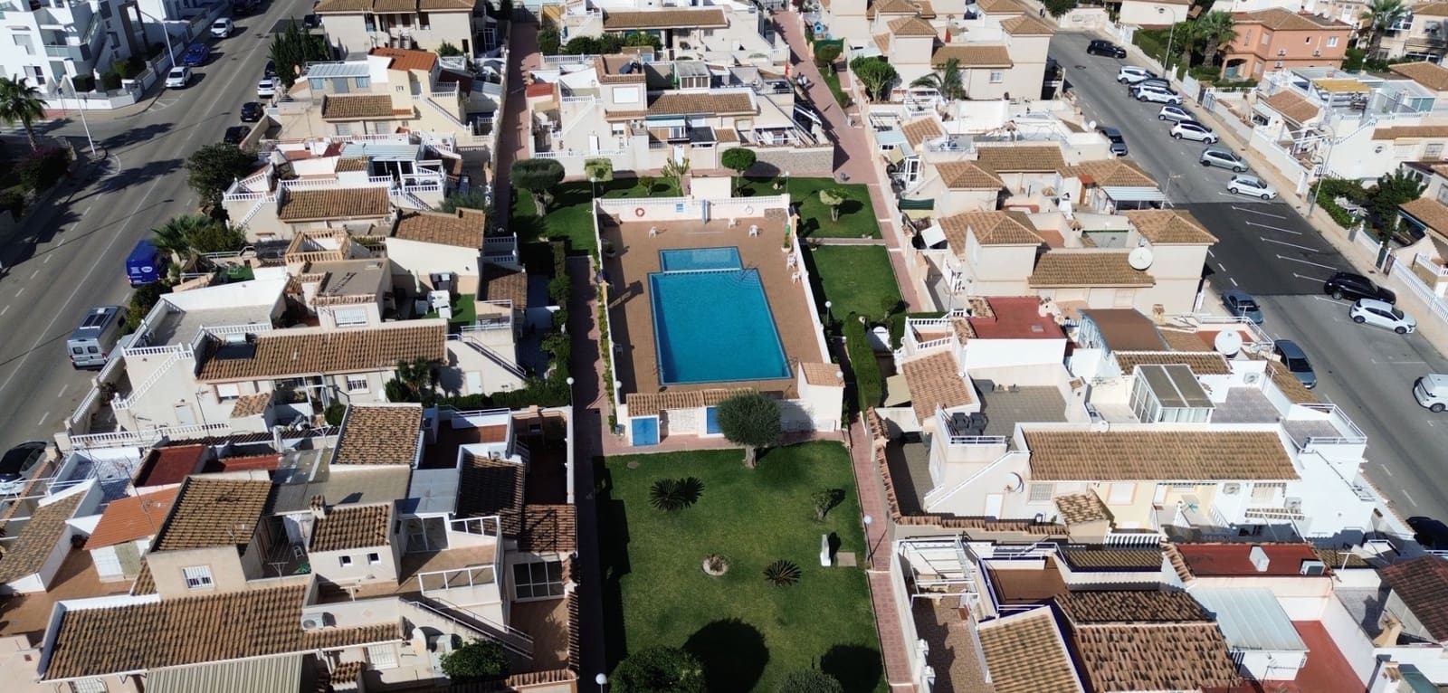 3 bedroom Townhouse for sale in Orihuela Costa with garage - € 220,000 (Ref: 9317725)