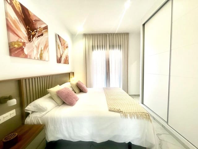 3 camera da letto Villa in vendita in El Chaparral - La Siesta - La Torreta, Torrevieja con piscina - 385.000 € (Rif: 9317729)