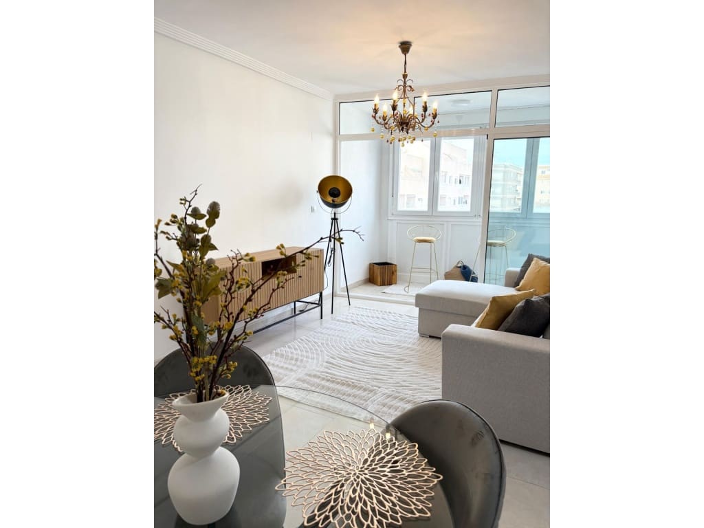 2 soveværelse Lejlighed til salg i Torrevieja - € 170.000 (Ref: 9317732)