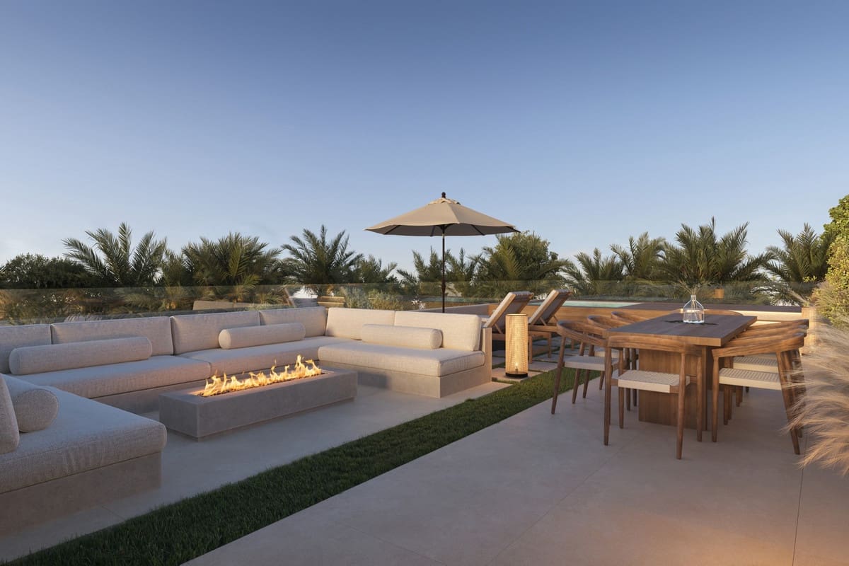 5 bedroom Villa for sale in El Paraiso with pool - € 1,850,000 (Ref: 9321708)