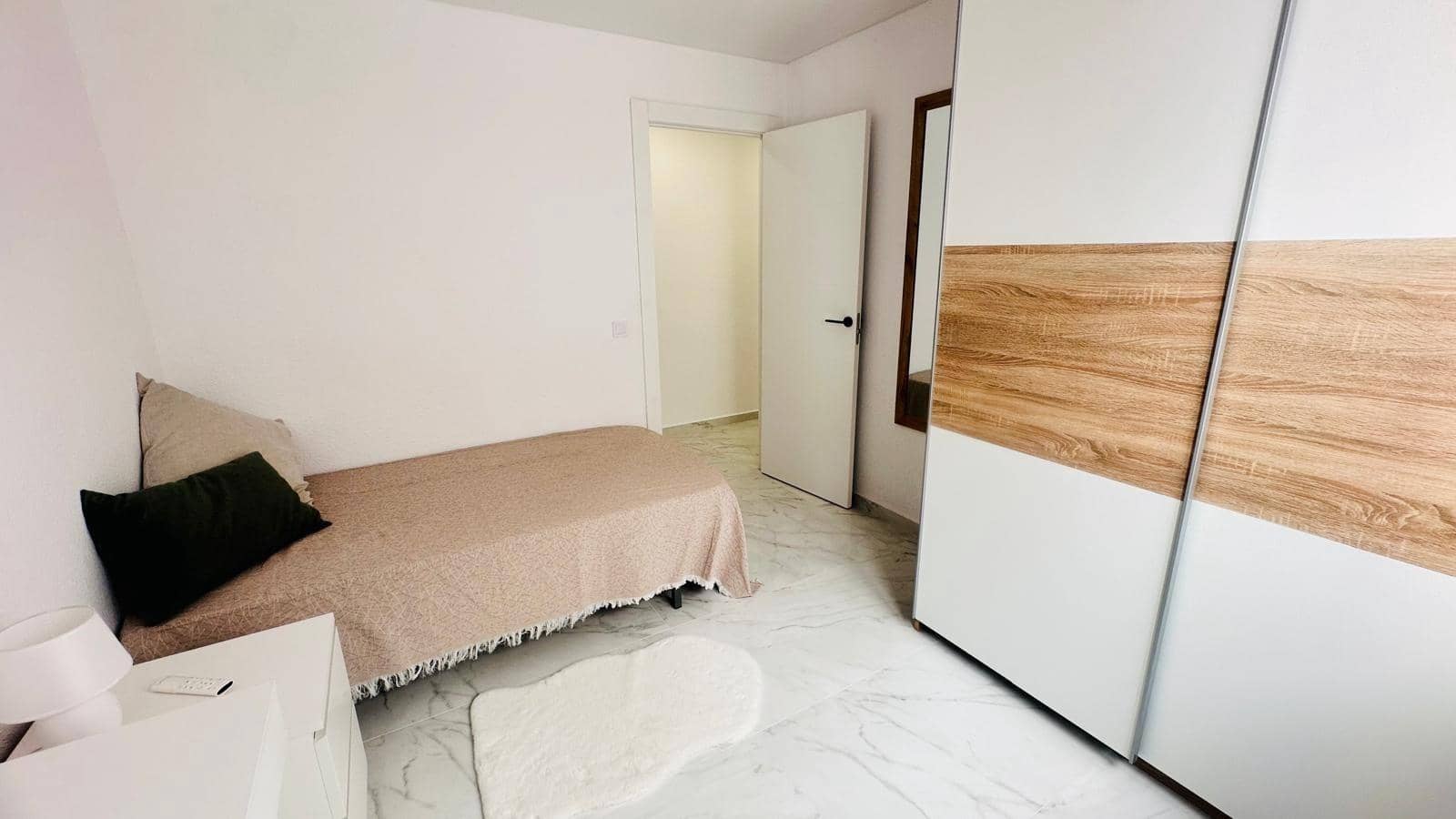 3 makuuhuone Huoneisto myytävänä paikassa Torrevieja - 210 000 € (Ref: 9321720)