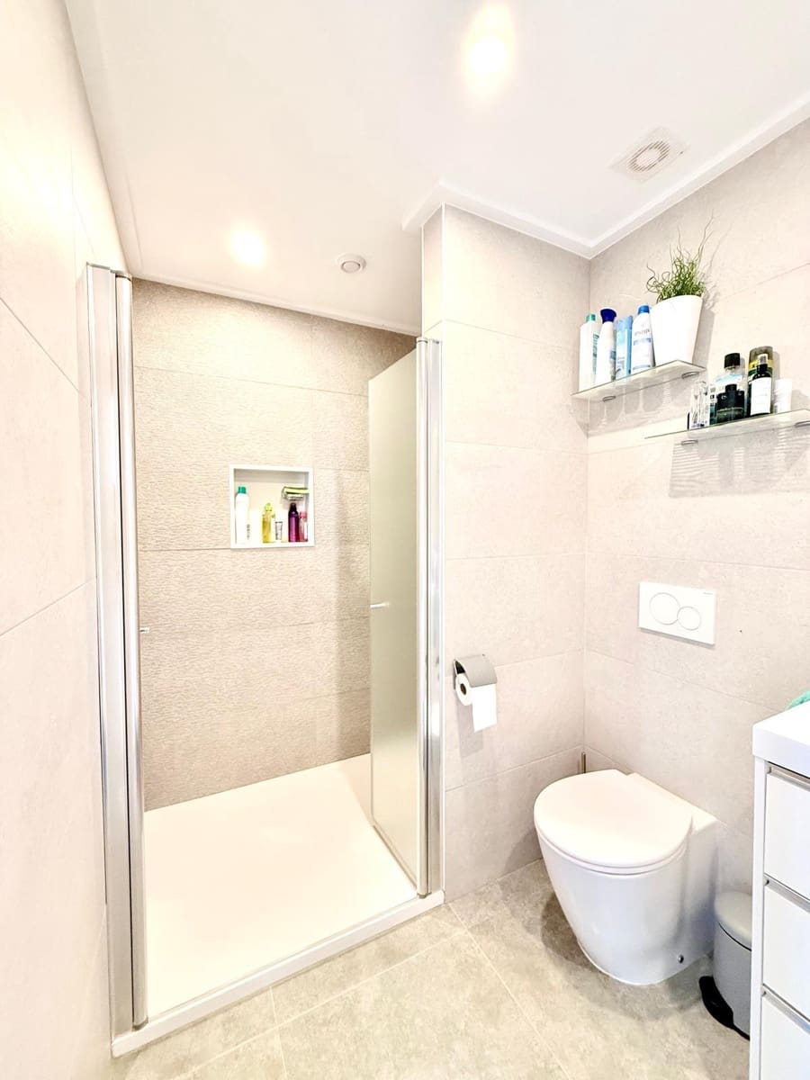 Apartamento de 3 habitaciones en Orihuela Costa en venta con garaje - 354.000 € (Ref: 9322576)