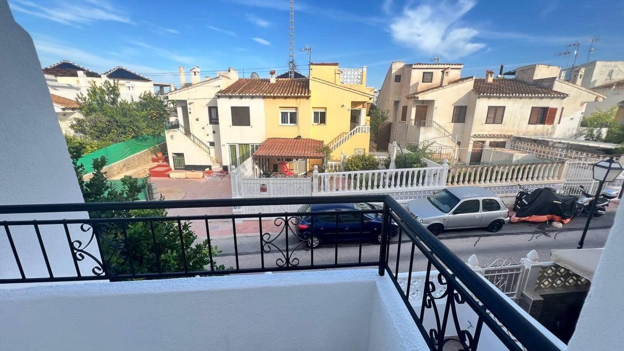 3 bedroom Townhouse for sale in Torrevieja with pool - € 229,000 (Ref: 9322577)