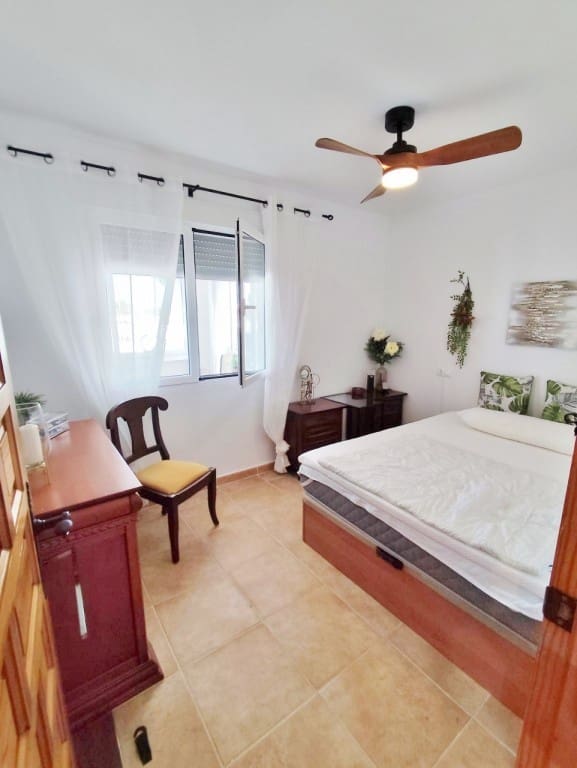 4 Zimmer Villa zu verkaufen in San Miguel de Salinas mit Pool Garage - 425.000 € (Ref: 9330502)