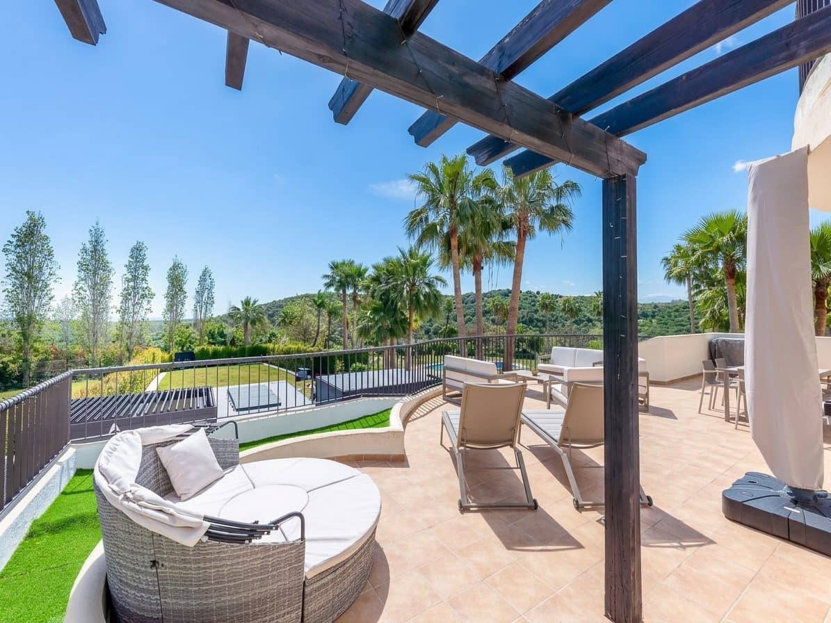 3 slaapkamer Appartement te koop in Estepona met zwembad - € 460.000 (Ref: 9359122)