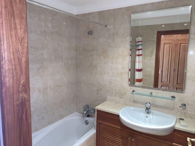 2 chambre Appartement à vendre à La Cala Hills, Mijas avec piscine garage - 360 000 € (Ref: 9359124)