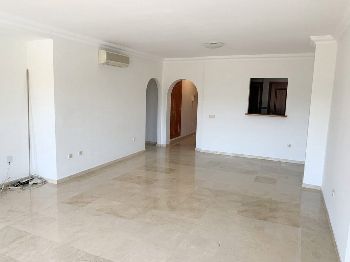 Apartamento de 2 habitaciones en La Cala Hills en venta con piscina garaje - 360.000 € (Ref: 9359124)