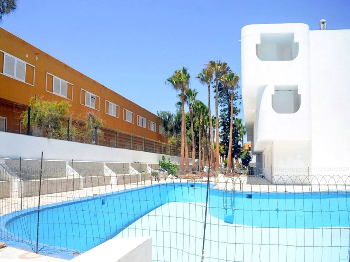 1 sypialnia Apartament na sprzedaż w Caleta de Fuste z basenem - 150 000 € (Ref: 9359126)