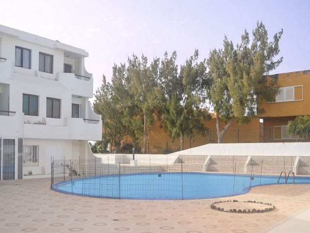 1 sypialnia Apartament na sprzedaż w Caleta de Fuste, Antigua z basenem - 150 000 € (Ref: 9359126)