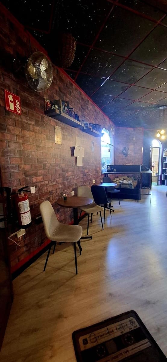 Kommersiell til salgs i Corralejo - € 99 000 (Ref: 9359127)