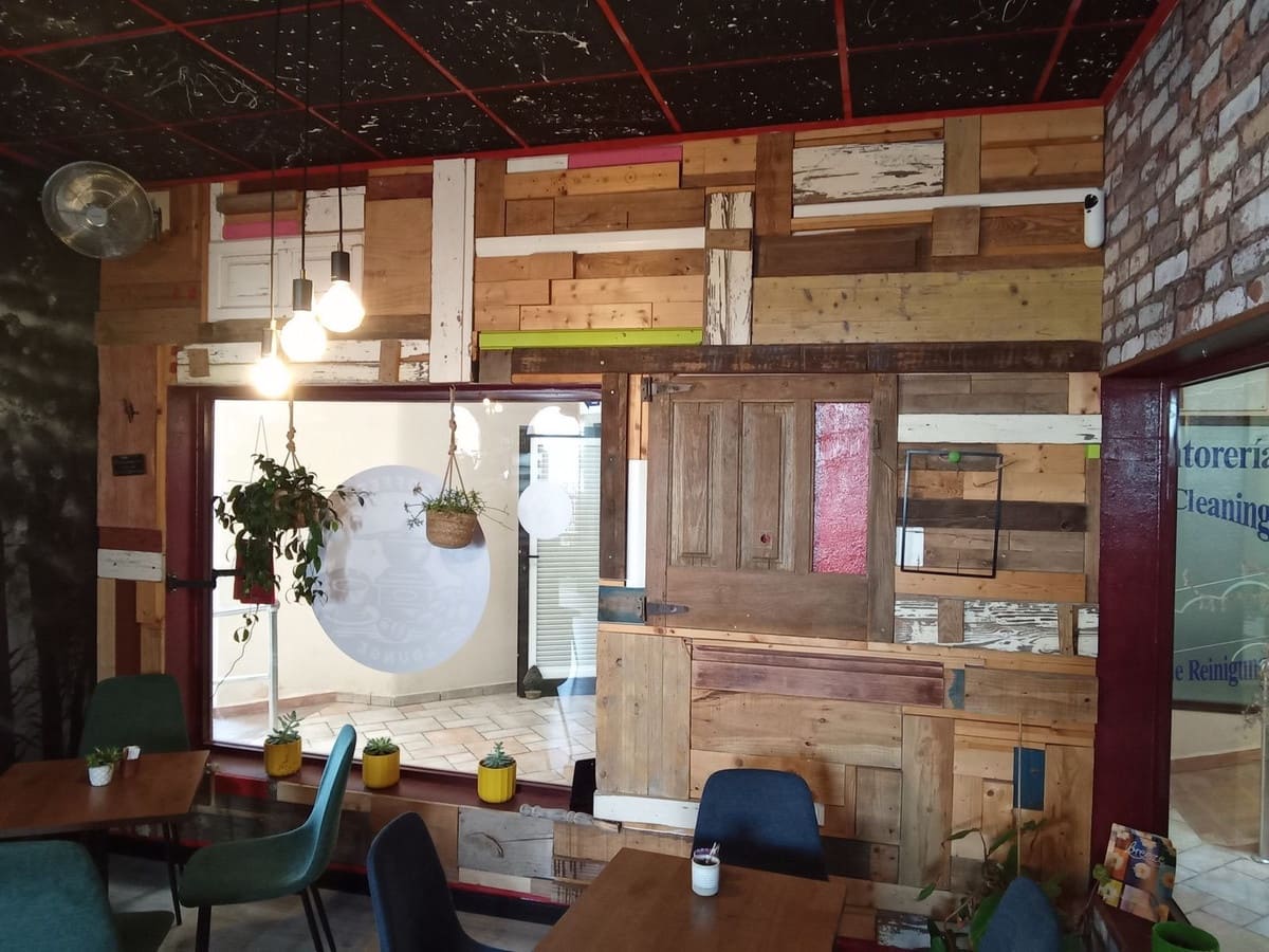 Kommersiell til salgs i Corralejo - € 55 000 (Ref: 9359127)