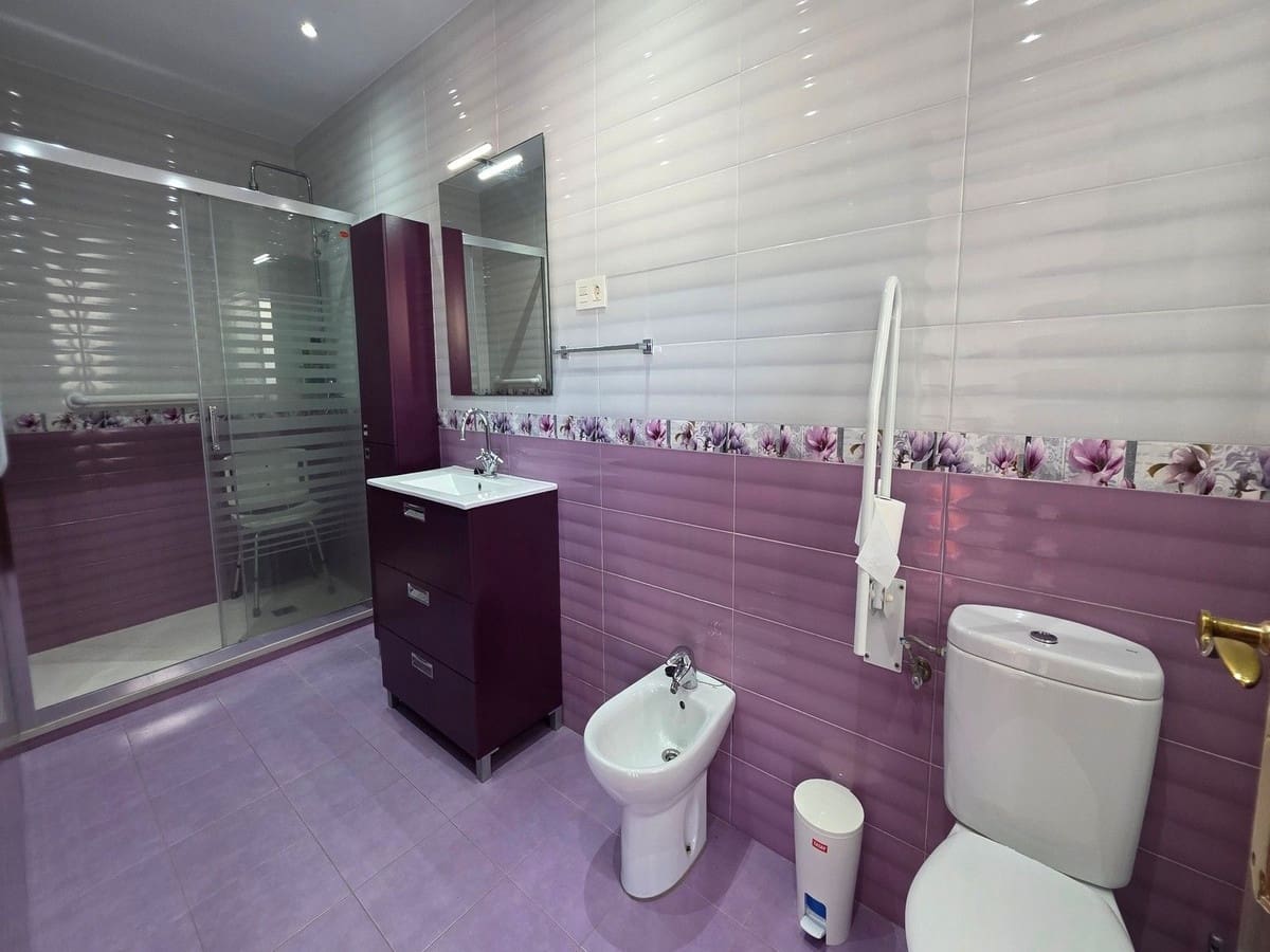 4 slaapkamer Appartement te koop in Fuengirola - € 595.000 (Ref: 9359128)