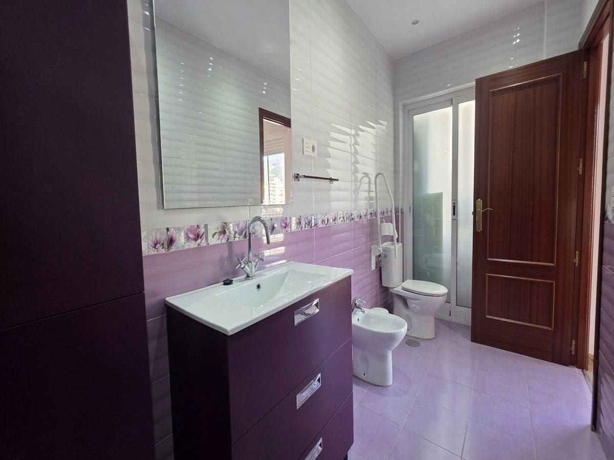 4 slaapkamer Appartement te koop in Fuengirola - € 595.000 (Ref: 9359128)