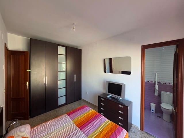 4 makuuhuone Huoneisto myytävänä paikassa Los Boliches , Fuengirola - 595 000 € (Ref: 9359128)