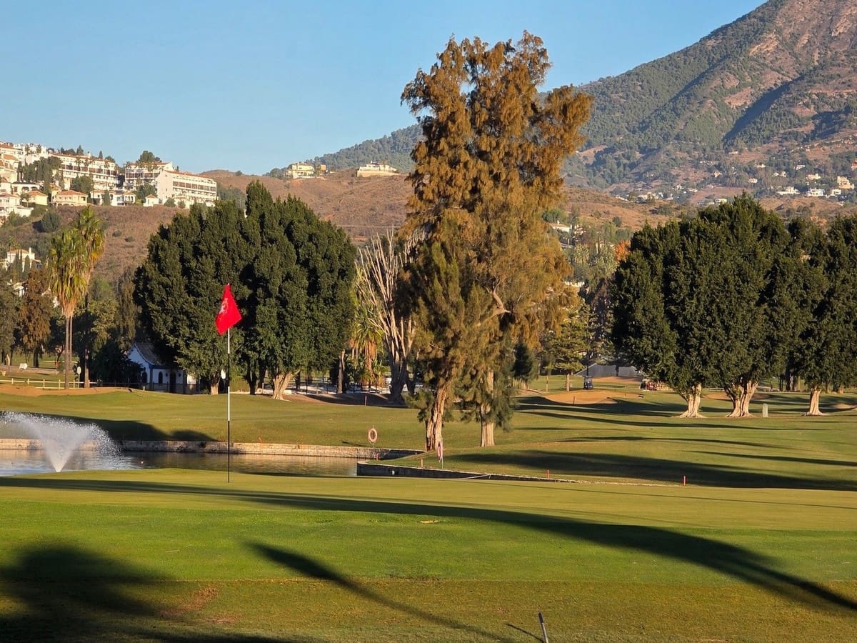 3 bedroom Apartment for sale in Mijas Golf with pool garage - € 375,000 (Ref: 9359129)