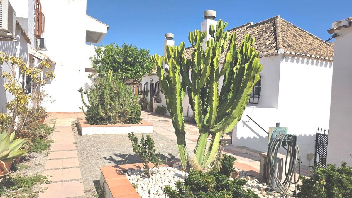3 bedroom Apartment for sale in Mijas Golf with pool garage - € 375,000 (Ref: 9359129)