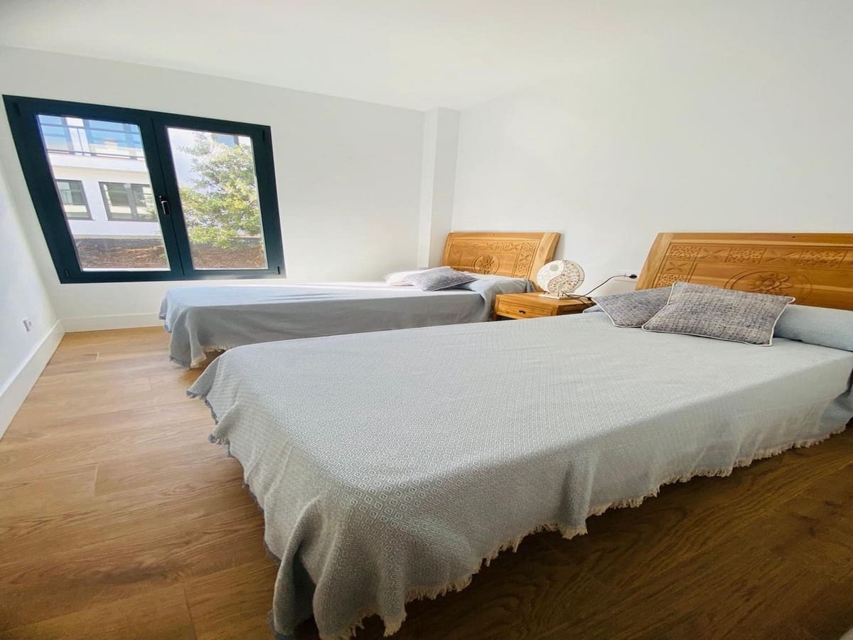 2 soveværelse Lejlighed til salg i Corralejo med swimmingpool garage - € 249.000 (Ref: 9359130)