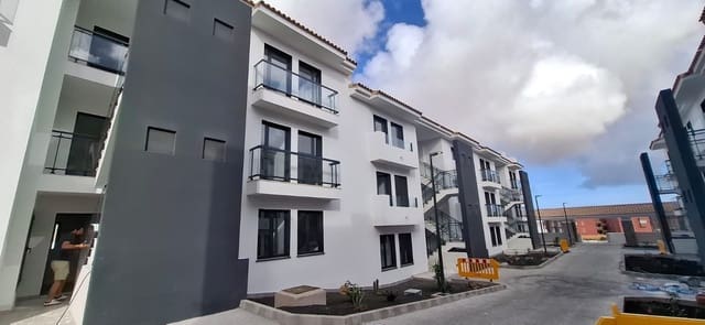 2 sypialnia Apartament na sprzedaż w Corralejo, La Oliva z basenem garażem - 249 000 € (Ref: 9359130)