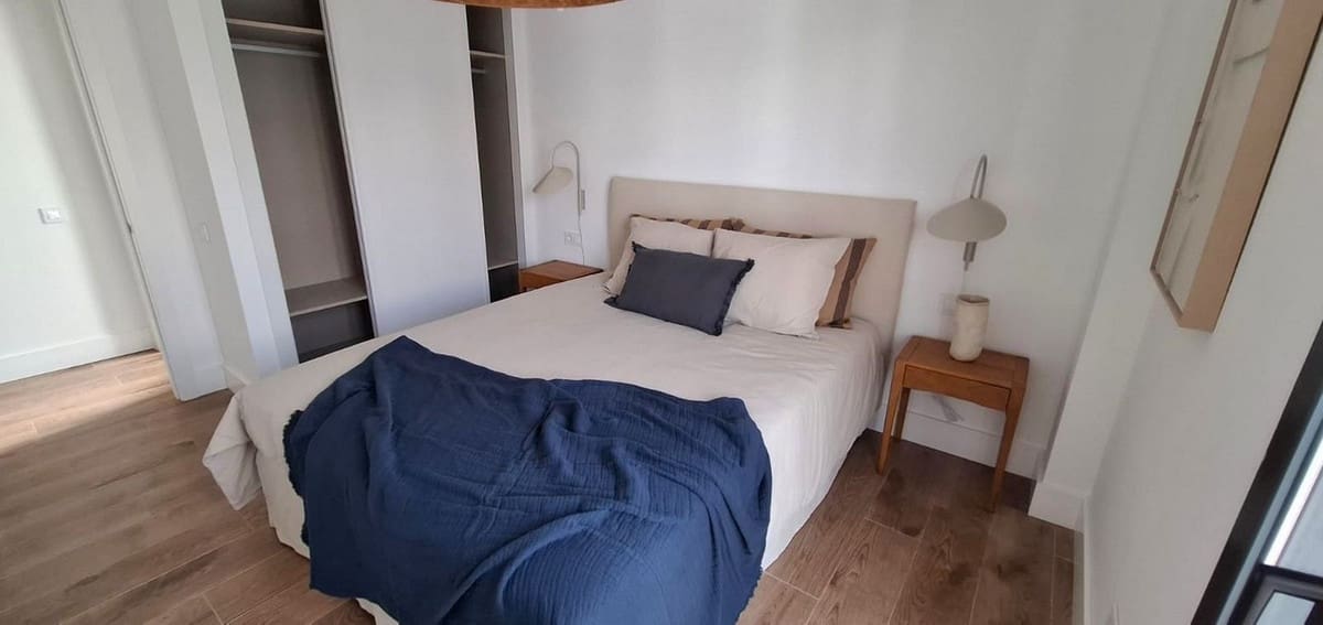 2 slaapkamer Appartement te koop in Corralejo met zwembad garage - € 249.000 (Ref: 9359130)
