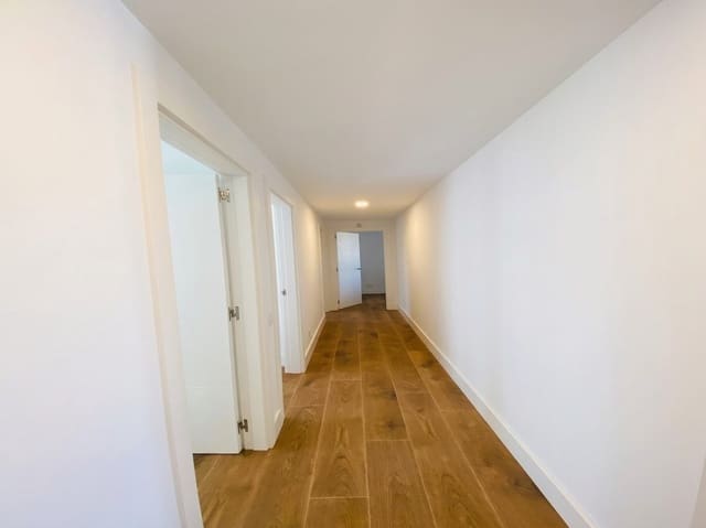 2 bedroom Apartment for sale in Corralejo, La Oliva with pool - € 249,000 (Ref: 9359130)
