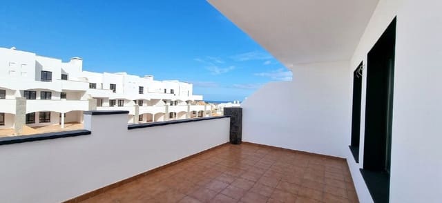 2 bedroom Apartment for sale in Corralejo, La Oliva with pool - € 249,000 (Ref: 9359130)