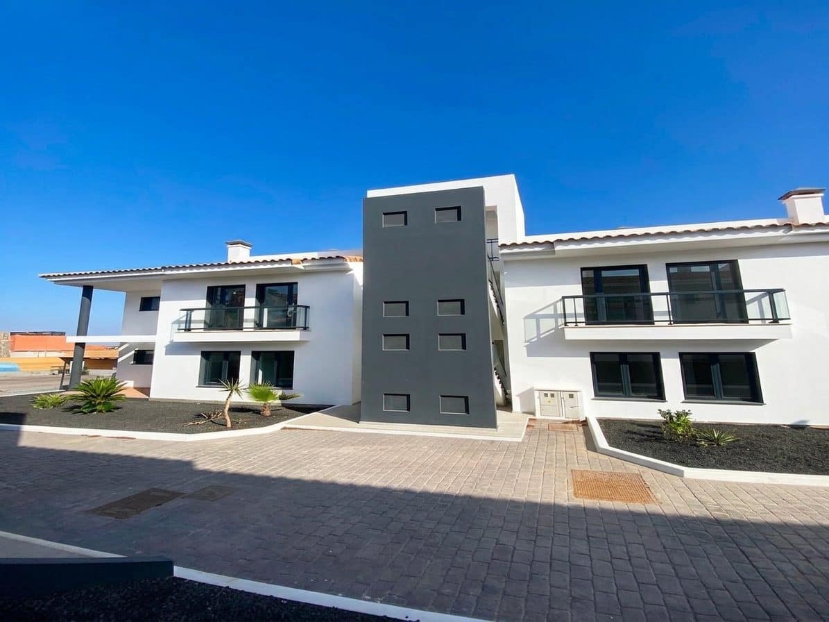 2 bedroom Apartment for sale in La Oliva with pool garage - € 249,000 (Ref: 9359130)