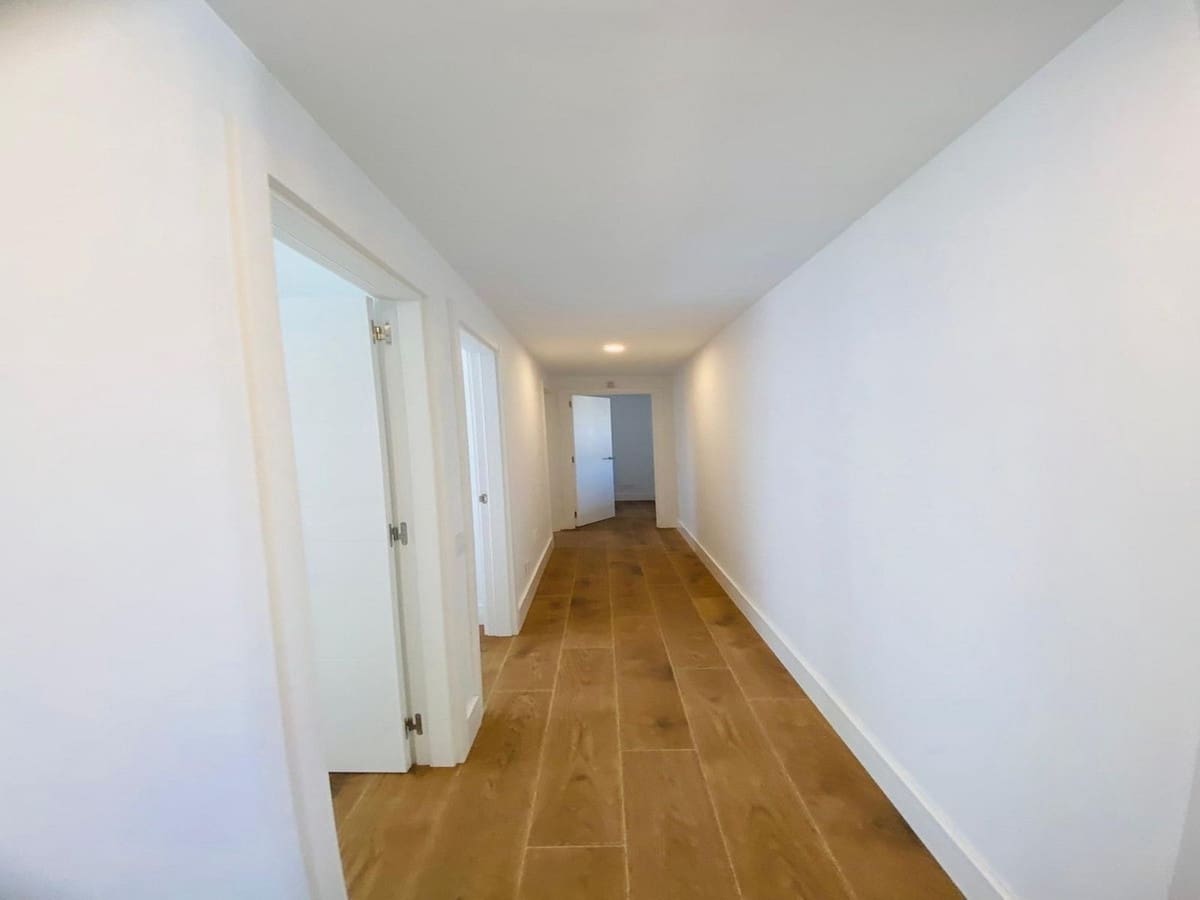 3 soveværelse Lejlighed til salg i Corralejo med swimmingpool garage - € 342.000 (Ref: 9359131)
