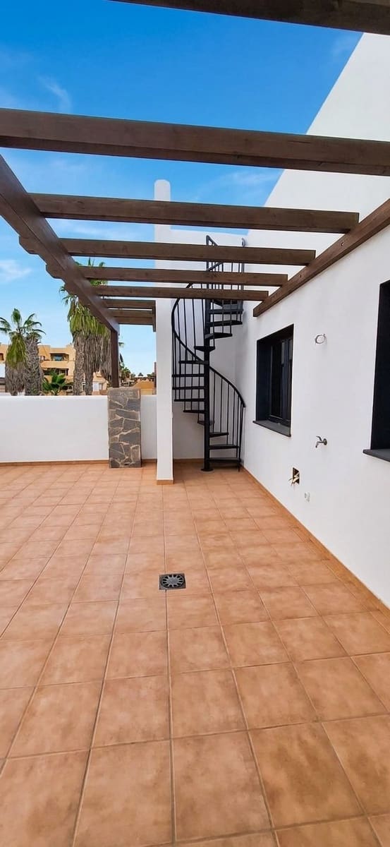 3 bedroom Apartment for sale in La Oliva with pool garage - € 342,000 (Ref: 9359131)