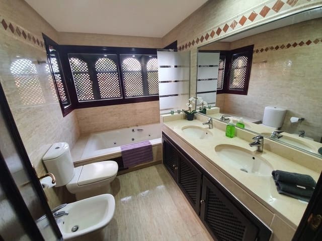 2 chambre Appartement à vendre à Mijas Costa, Mijas avec piscine - 485 000 € (Ref: 9359132)