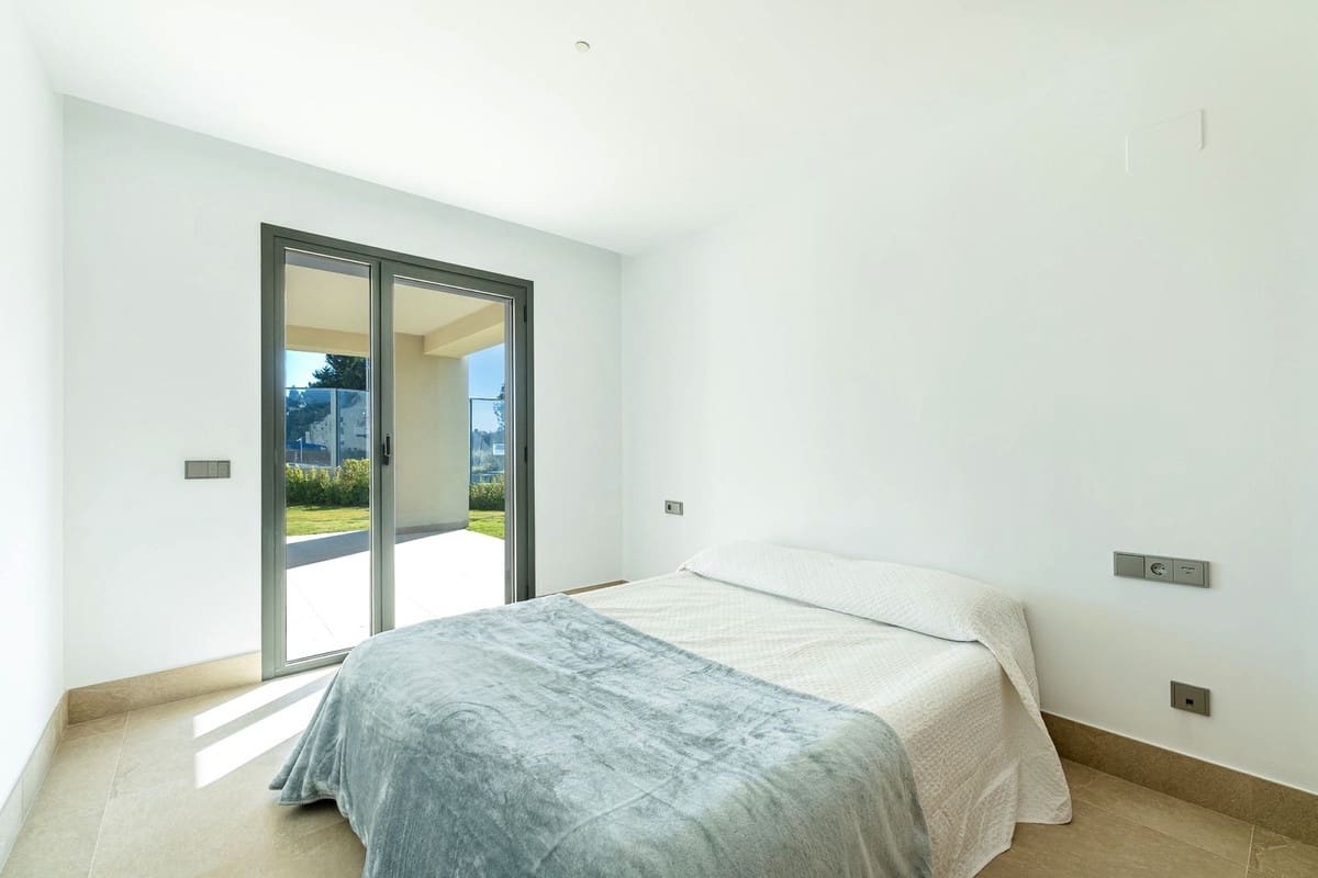 3 sypialnia Apartament na sprzedaż w Bahia de Casares z basenem garażem - 435 000 € (Ref: 9359133)