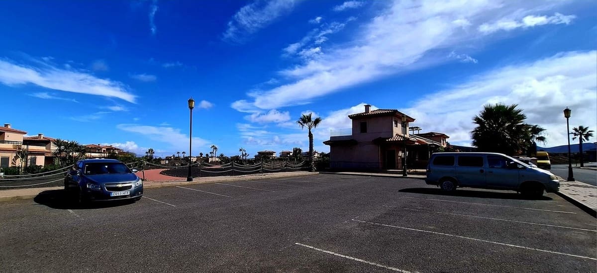 Apartamento de 1 habitación en Lajares en venta con piscina - 185.000 € (Ref: 9359134)