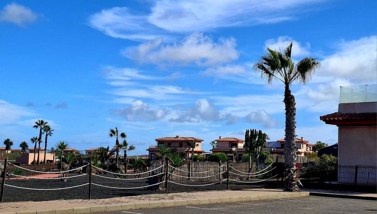 Apartamento de 1 habitación en Lajares en venta con piscina - 185.000 € (Ref: 9359134)