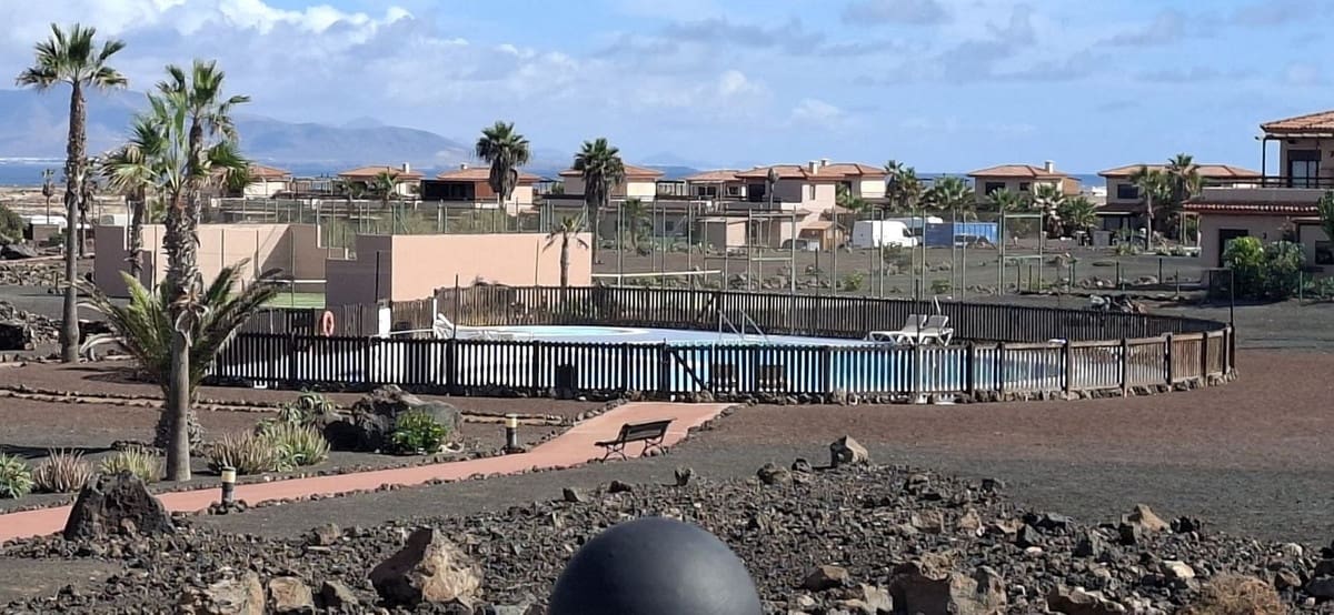 1 bedroom Apartment for sale in Lajares with pool - € 185,000 (Ref: 9359134)