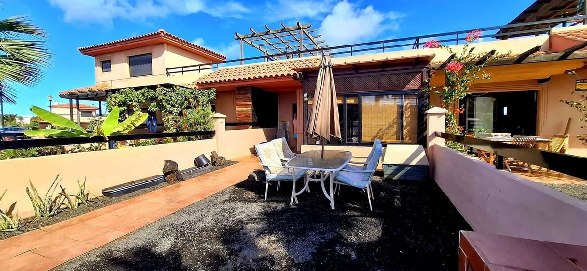 1 bedroom Apartment for sale in Lajares with pool - € 185,000 (Ref: 9359134)