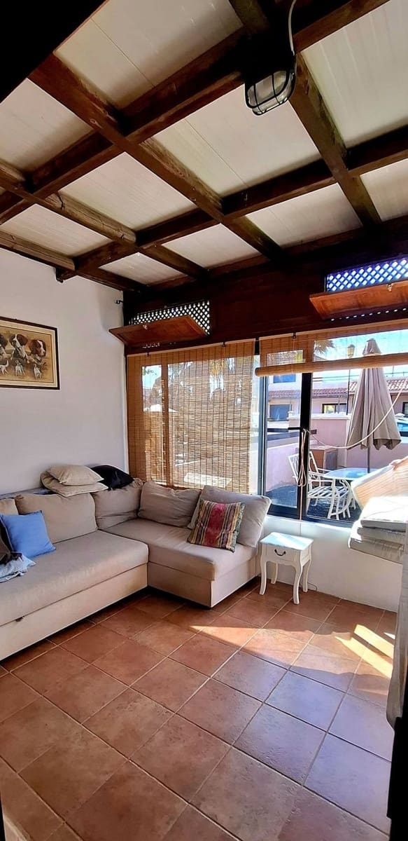 1 Zimmer Apartment zu verkaufen in Lajares mit Pool - 185.000 € (Ref: 9359134)