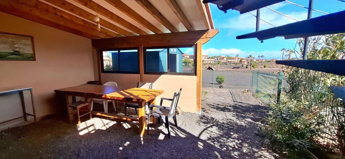 1 soveværelse Lejlighed til salg i Lajares med swimmingpool - € 185.000 (Ref: 9359134)