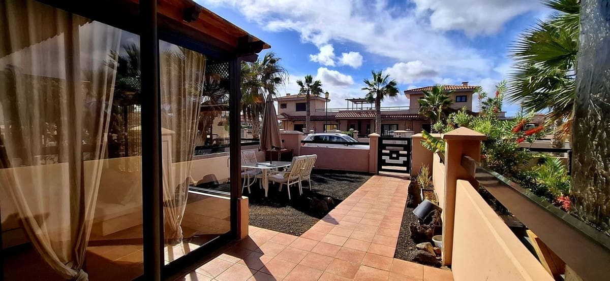 1 soveværelse Lejlighed til salg i Lajares med swimmingpool - € 185.000 (Ref: 9359134)