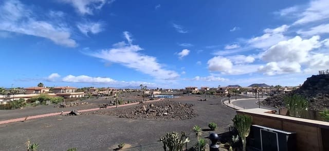 Apartamento de 1 habitación en Lajares, La Oliva en venta con piscina - 185.000 € (Ref: 9359134)