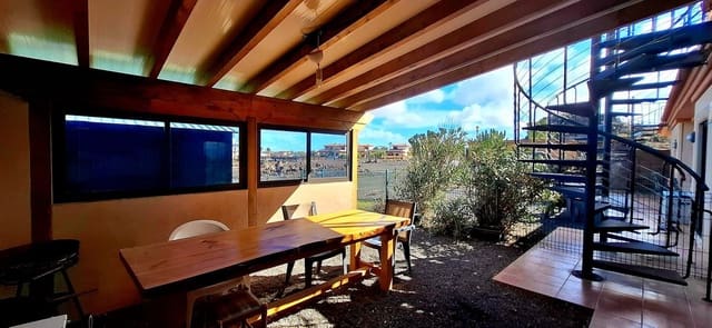 1 soveværelse Lejlighed til salg i Lajares, La Oliva med swimmingpool - € 185.000 (Ref: 9359134)