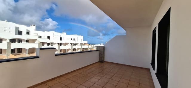 2 soverom Leilighet til salgs i Corralejo, La Oliva med svømmebasseng garasje - € 295 000 (Ref: 9359135)