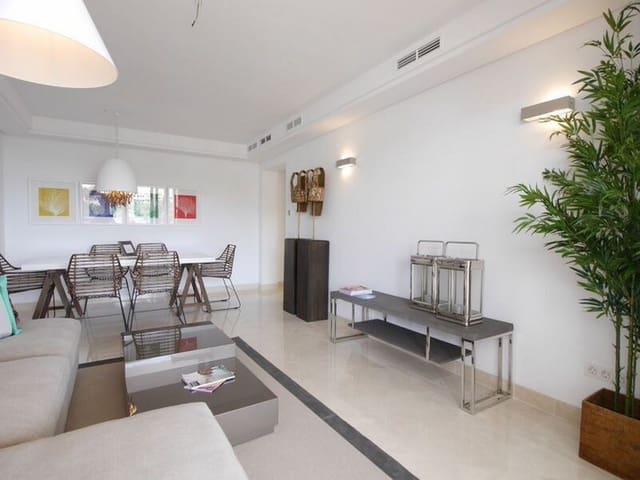 3 makuuhuone Huoneisto myytävänä paikassa Mijas Costa, Mijas mukana uima-altaan 
autotalli - 425 000 € (Ref: 9359137)