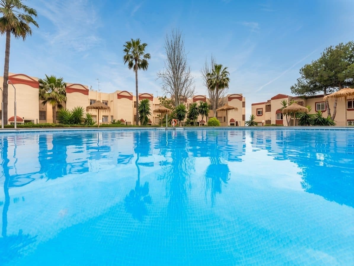 Apartamento de 2 habitaciones en Riviera del Sol en venta con piscina - 350.000 € (Ref: 9359138)
