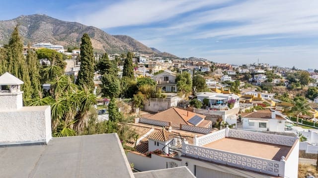 4 soveværelse Villa til salg i Torreblanca, Fuengirola med swimmingpool - € 1.800.000 (Ref: 9359140)