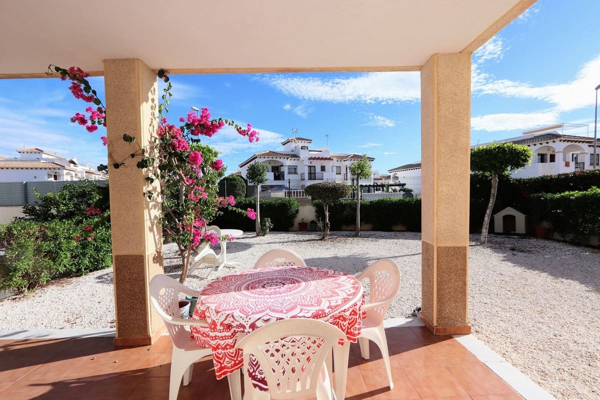 3 bedroom Apartment for sale in Playa Flamenca with pool garage - € 264,000 (Ref: 9359143)