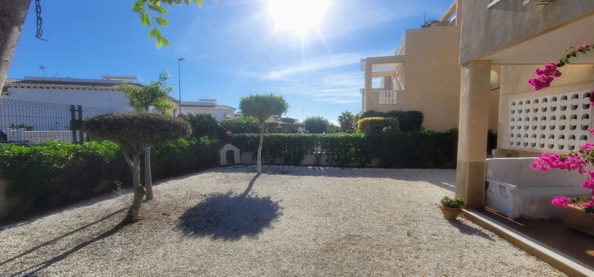3 bedroom Apartment for sale in Playa Flamenca with pool garage - € 264,000 (Ref: 9359143)