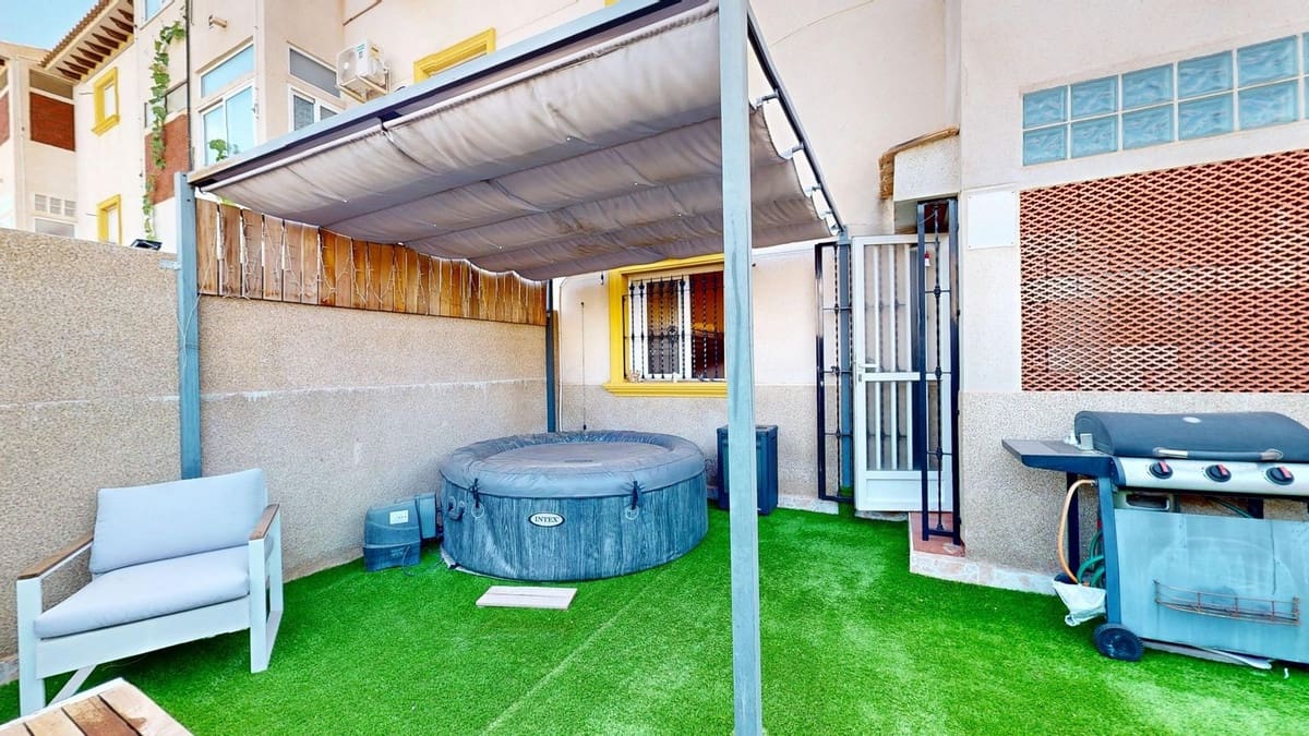 2 quarto Apartamento para venda em La Zenia com piscina garagem - 165 000 € (Ref: 9359146)