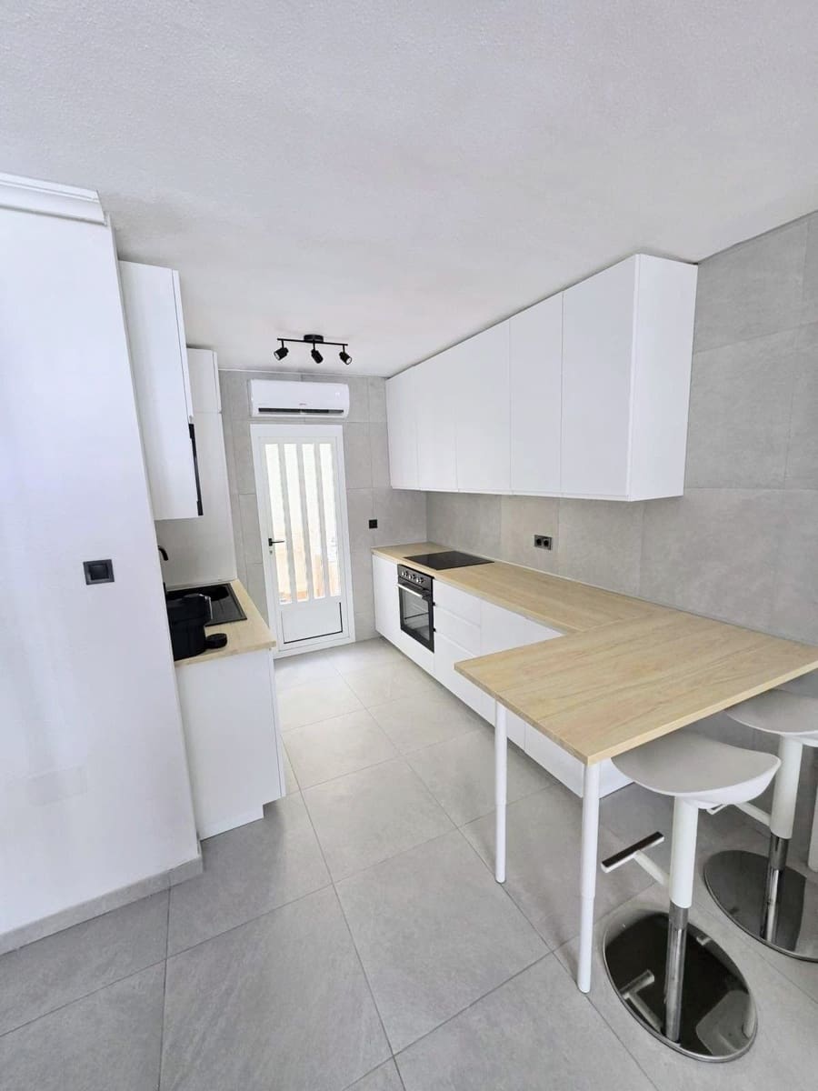 2 soverom Leilighet til salgs i Vistabella med svømmebasseng garasje - € 154 900 (Ref: 9359149)